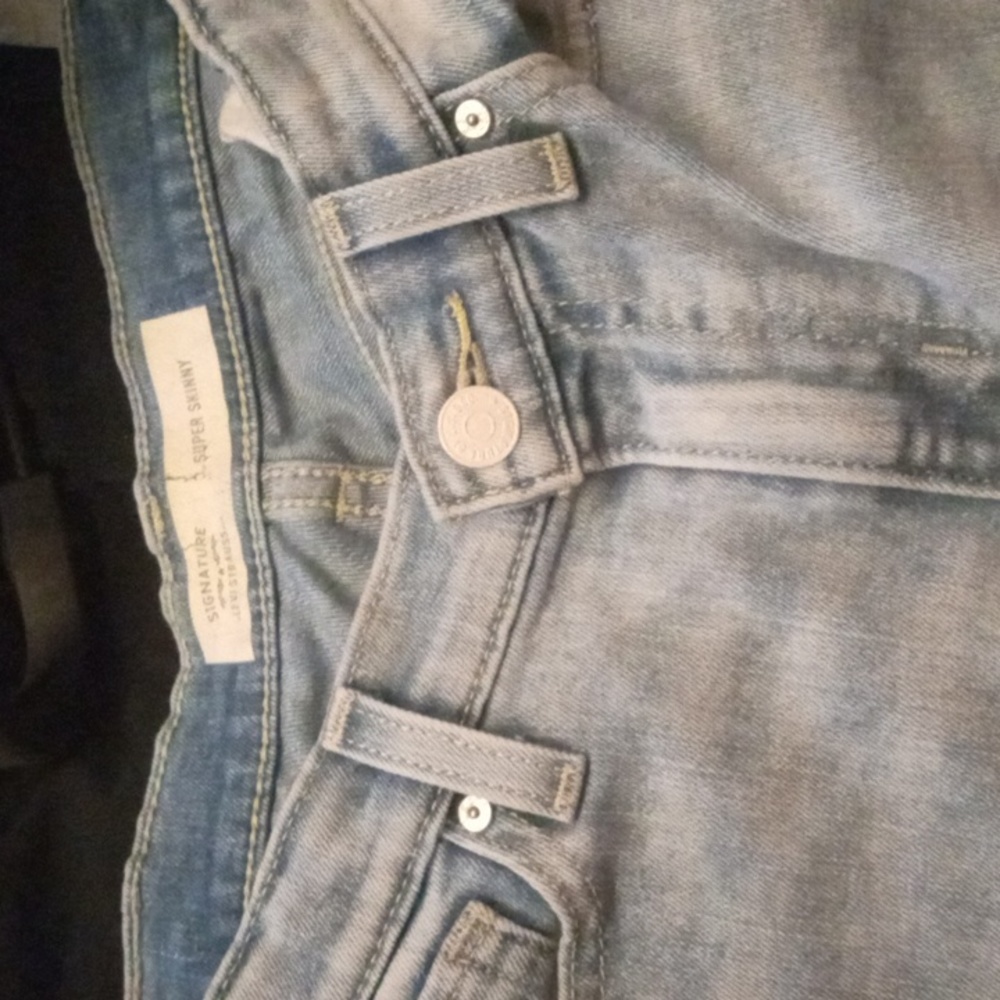 Levi skinny jeans